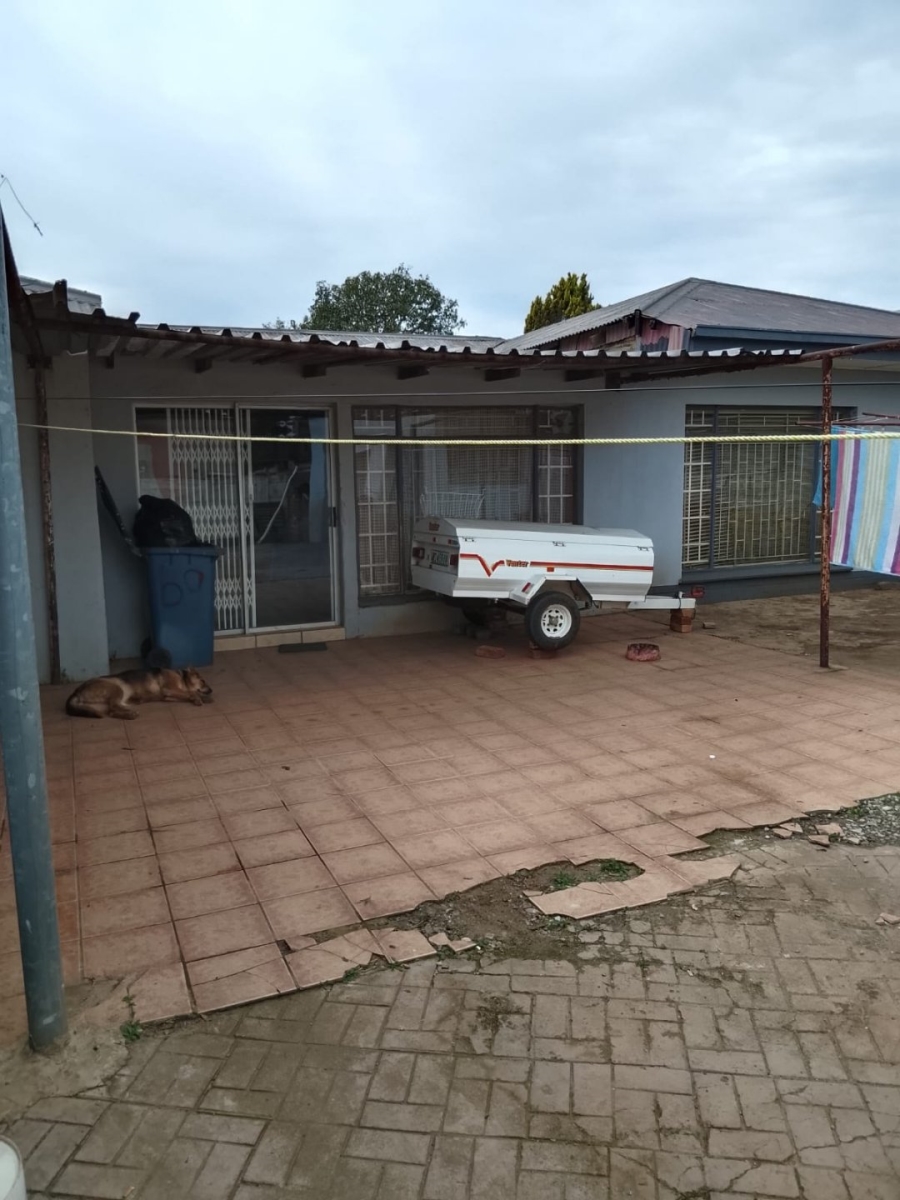 5 Bedroom Property for Sale in Meiringspark North West